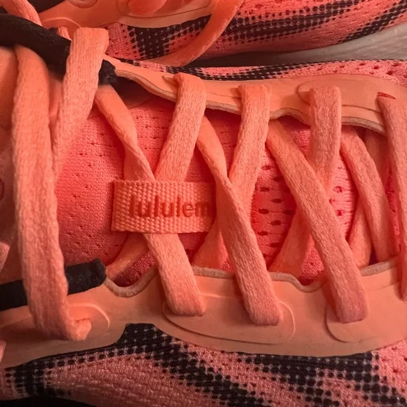 lululemon Beyondfeel running shoes - Picture 12 of 16